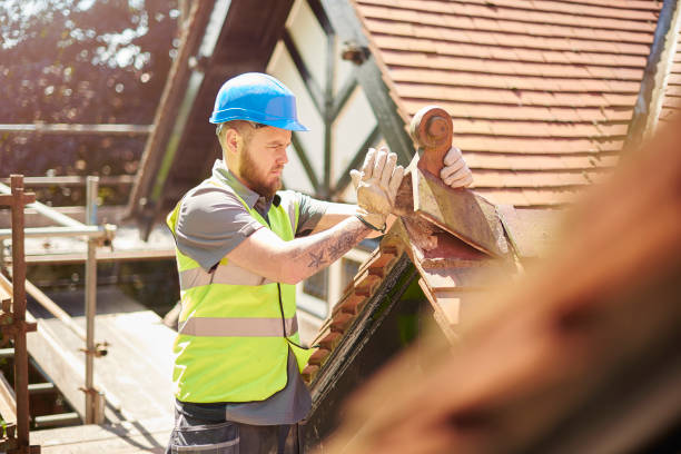 Best Roof Repair Specialists  in Meridian Hills, IN
